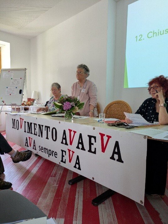 Movimento di Ava Eva - herzlichst willkommen in der GrossmütterRevolution