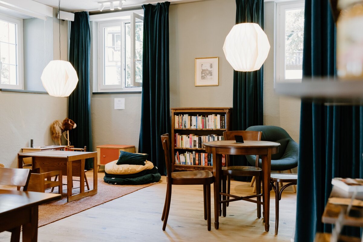 Gut best&uuml;ckte Bibliothek