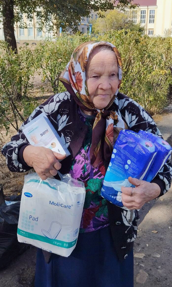Fotos und Dankesbriefe aus der Ukraine zeigen, wie wertvoll die Hilfe aus der Schweiz f&uuml;r die notleidende Bev&ouml;lkerung ist.
