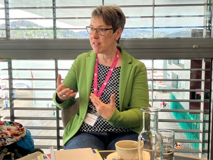Die Pflegefachfrau und Gerontologin HF Edith Kaufmann Limacher ist Leiterin der Angebote bei Alzheimer Luzern und des Sonntagscaf&eacute;s TrotzDem im Museumscaf&eacute; Luzern.