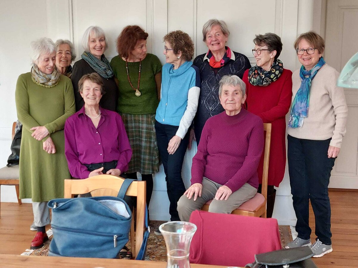 F&uuml;r die Frauen der Arbeitsgruppe &laquo;Altersbilder heute und morgen&raquo; sind die regelm&auml;ssigen Diskussionen &uuml;ber Altersthemen eine Bereicherung.