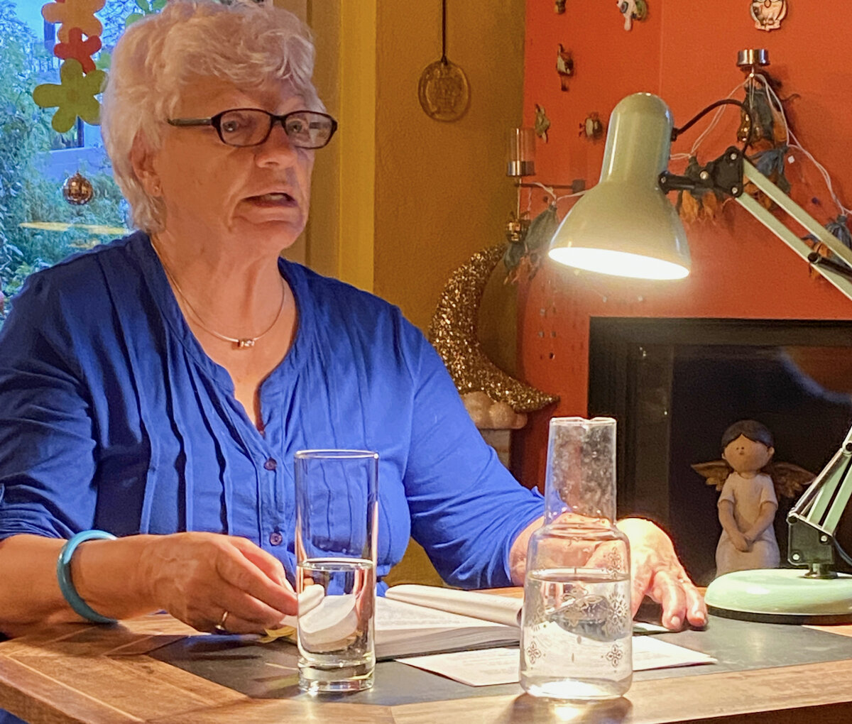 Monika Stocker las Ende Oktober in der Casa piccola in D&uuml;bendorf aus ihrem neuen Buch Geschichten zum guten Tag.