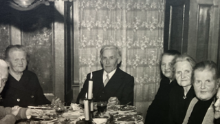 Das Bild aus dem Familienalbum zeigt Frauen, die schon fr&uuml;her ihr Leben selbst&auml;ndig meisterten.